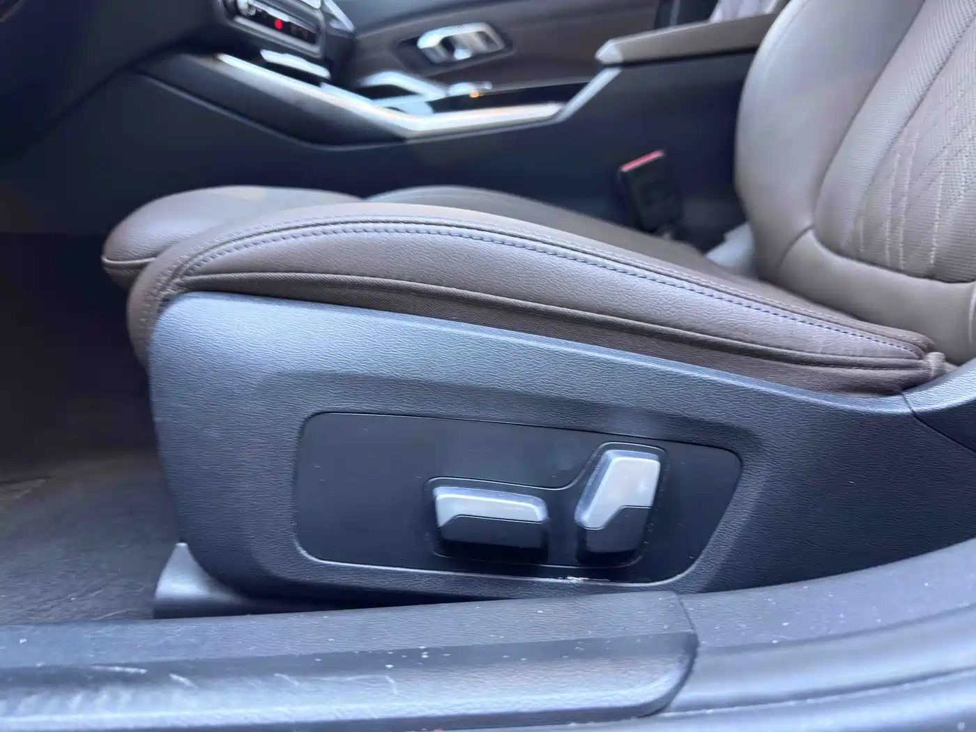 BMW 3 Series 2023 320Li M Sport Package фото 17