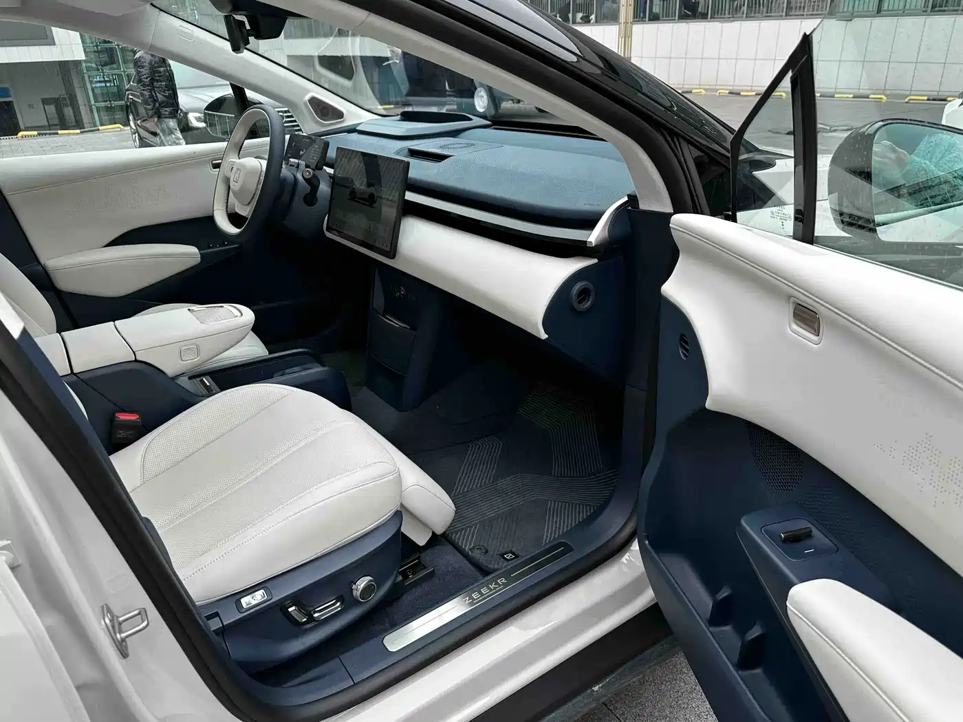 ZEEKR EXTREME KRYPTON X