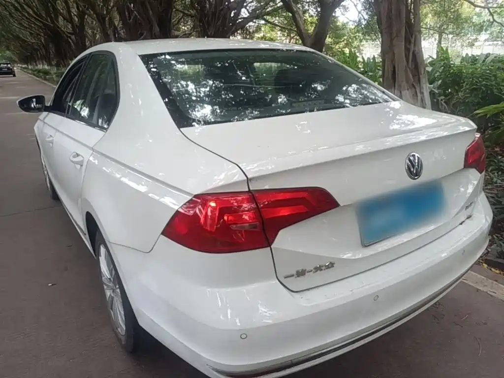 Volkswagen Bora 2016 Model 1.6L Automatic Comfort фото 5