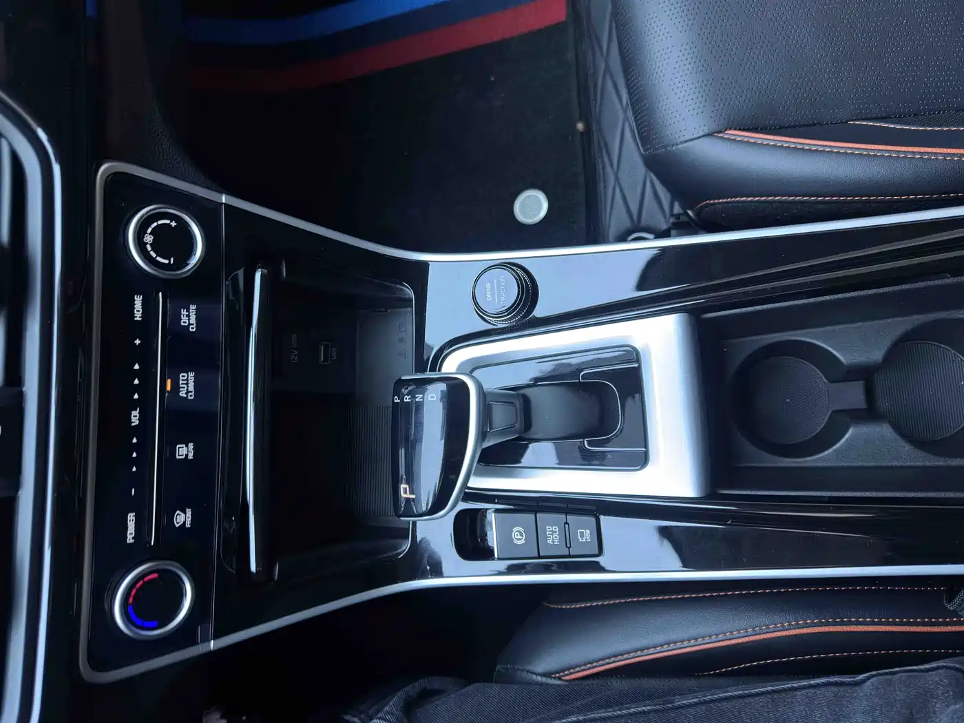 Kia Seltos 2023 1.5L CVT Luxury Edition фото 16