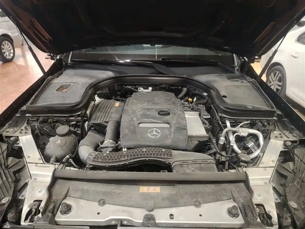 Mercedes-Benz GLC 2018 Facelift GLC 260 4MATIC Dynamic фото 20