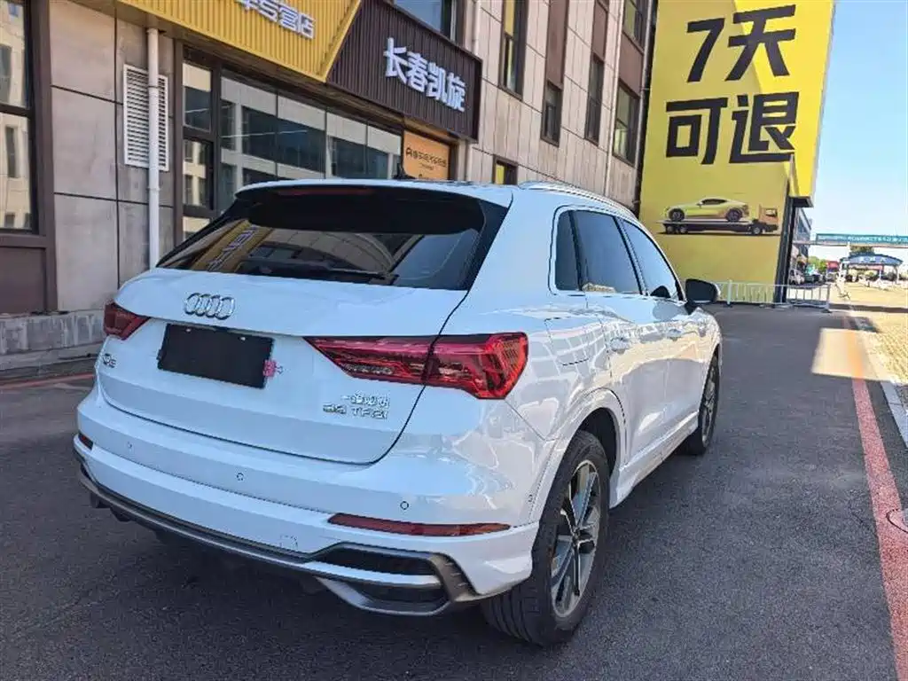 Audi Q3 2023 35 TFSI Fashion Dynamic (1.4T) фото 6