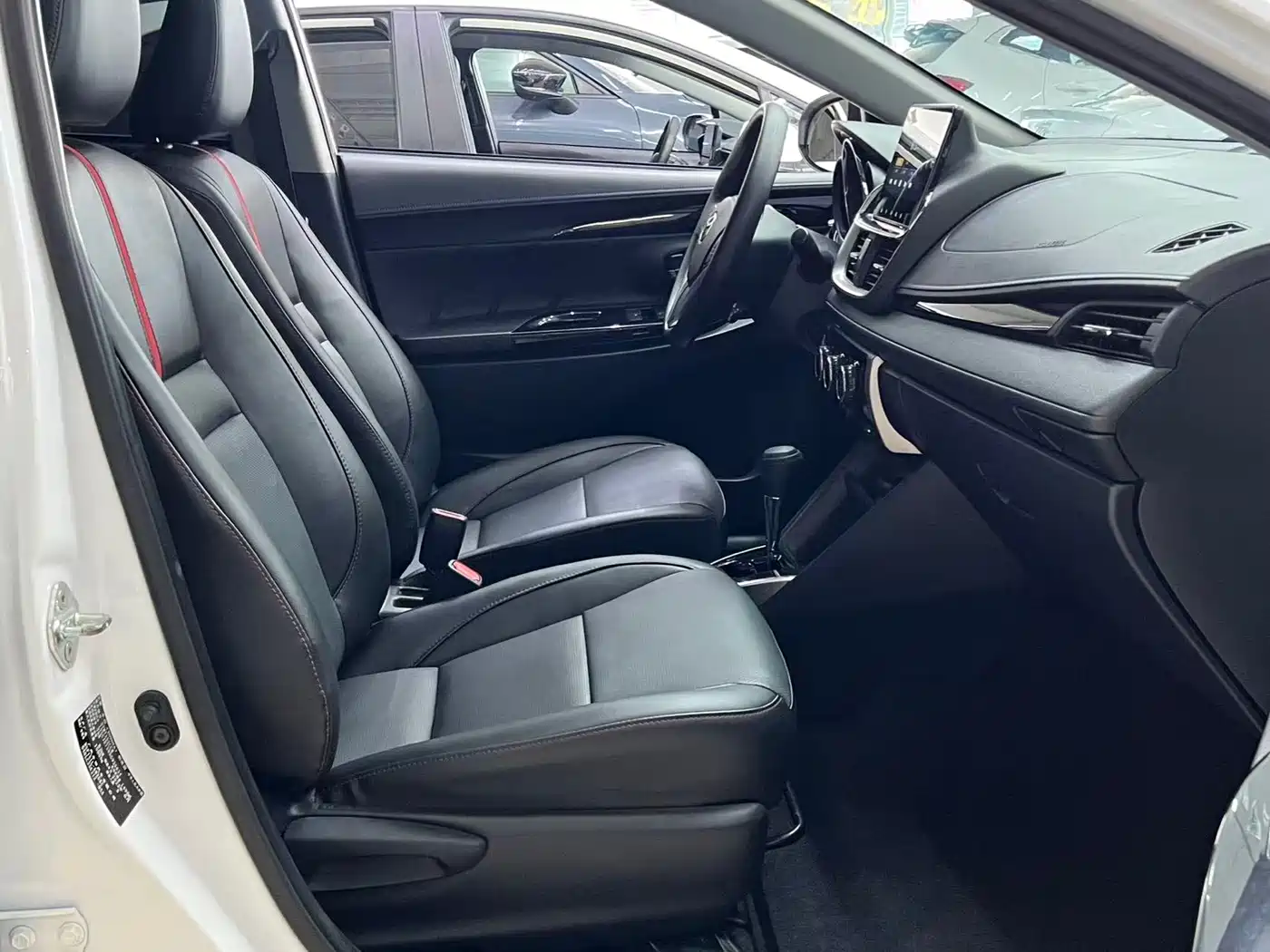 Toyota YARiS L Zhi Xuan 2022 Zhi Xuan X 1.5L CVT Premium Edition фото 17