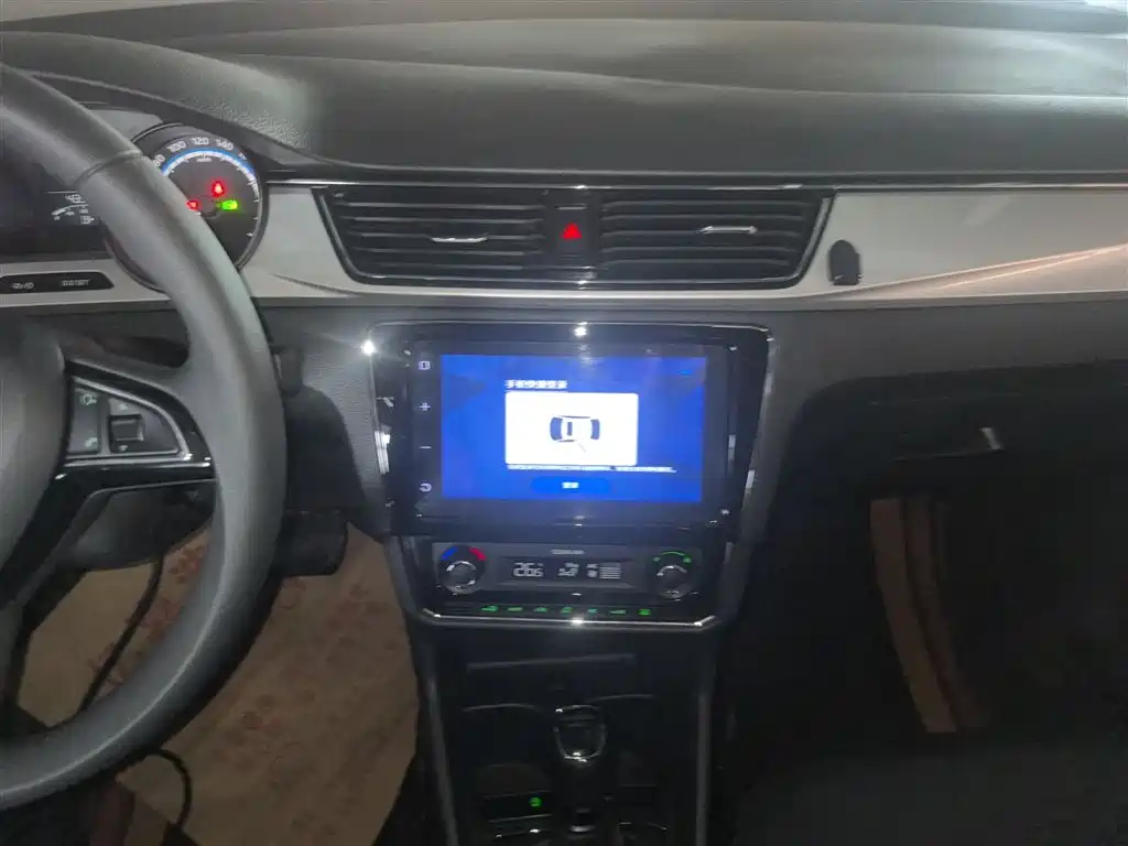 Škoda Rapid 2020 1.5L Automatic Comfort Edition фото 9