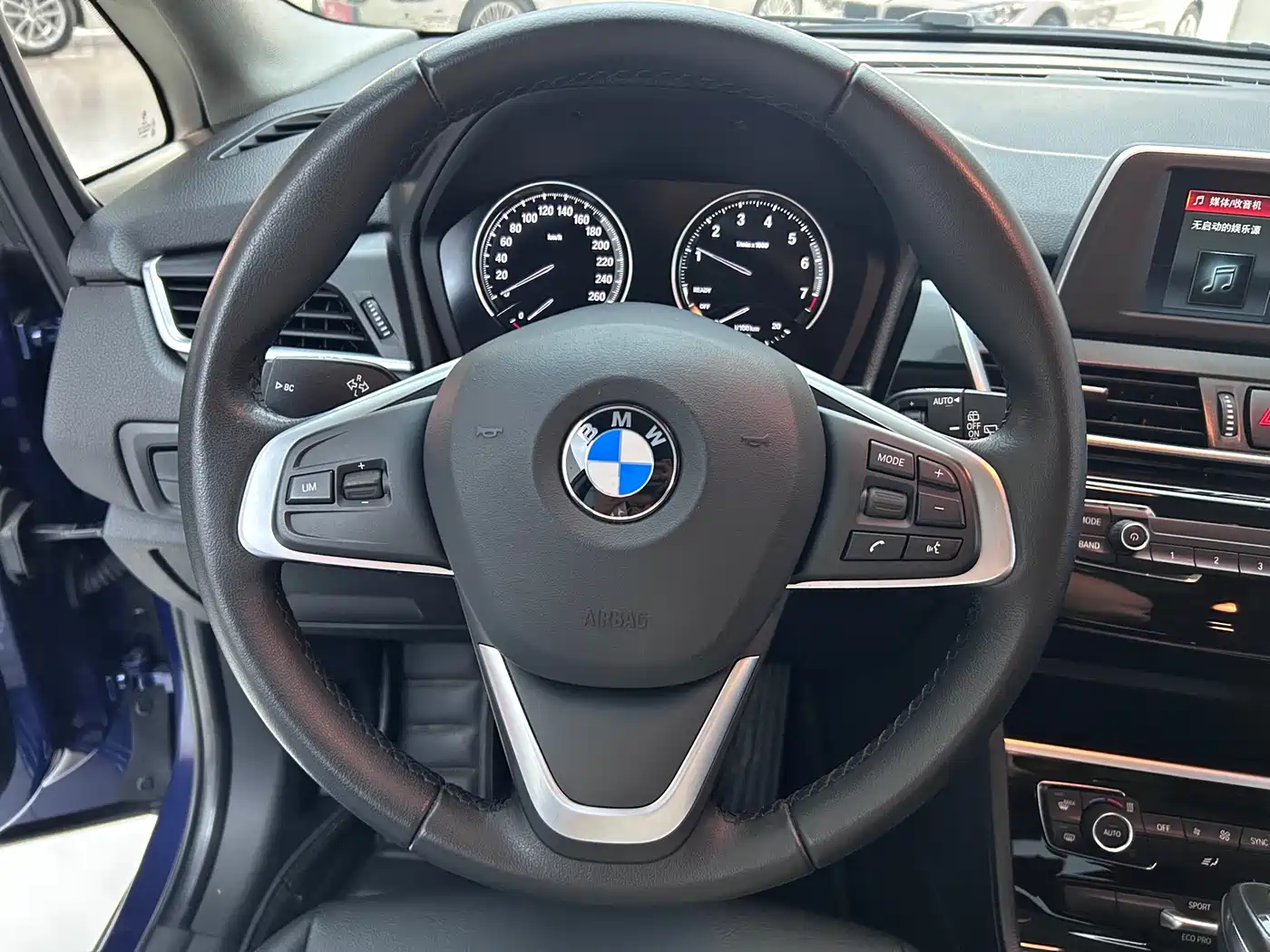 BMW 2 Series Touring 2018 218i Luxury Line фото 16