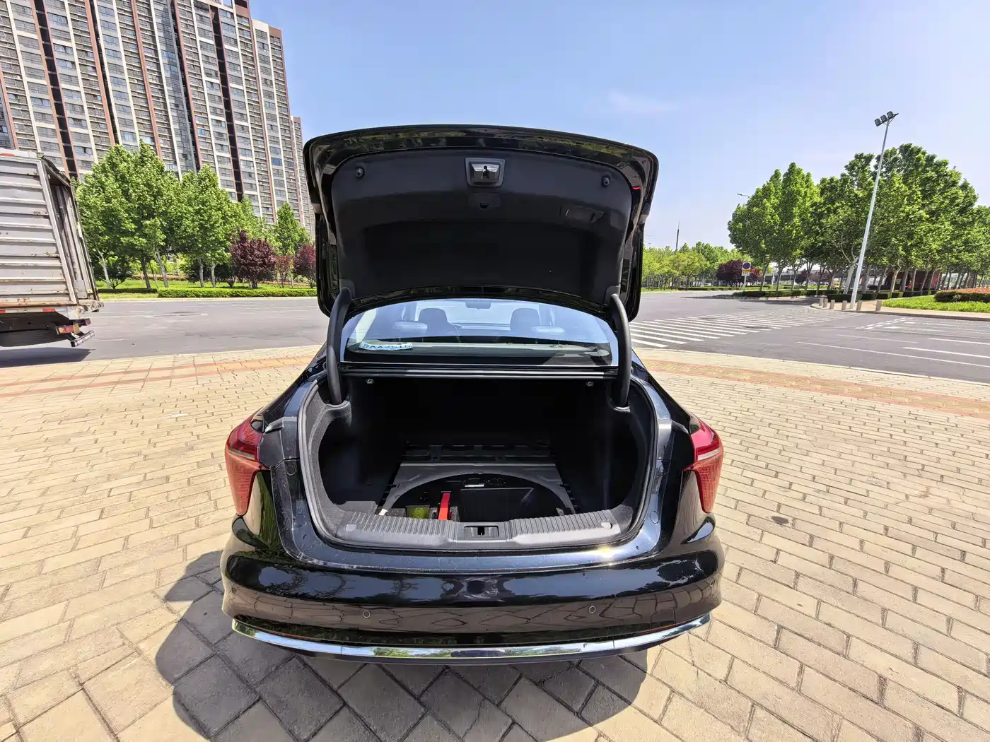 Hongqi H5 2024 1.5T DCT Smart Connect Flag Rhythm Edition фото 22