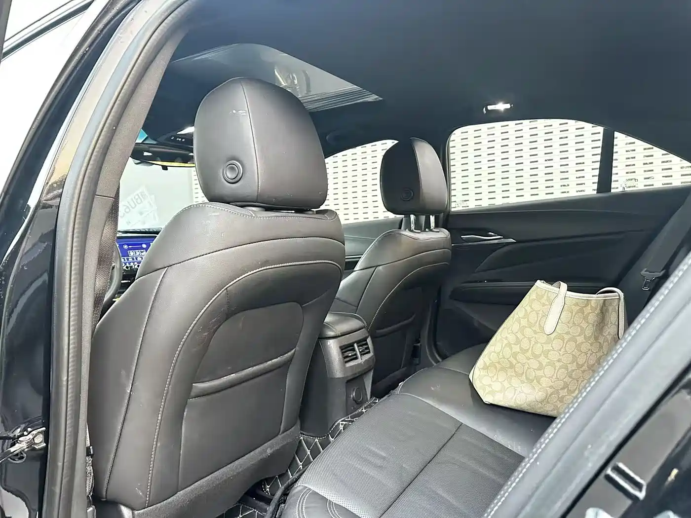 CADILLAC CT4
