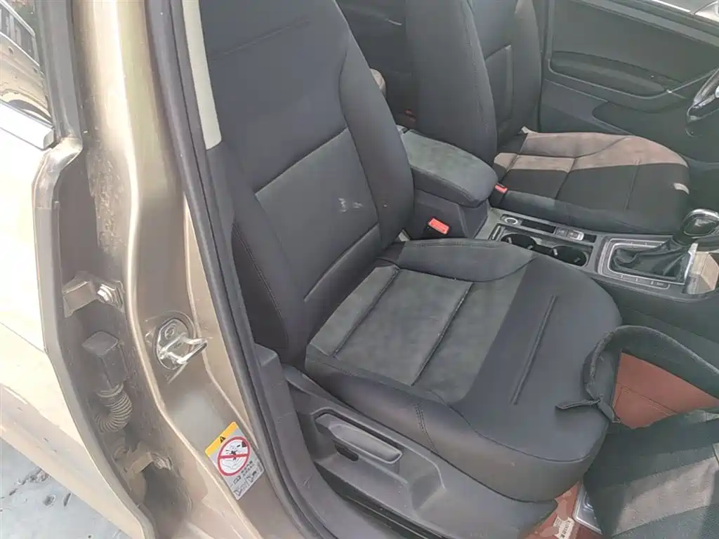 Volkswagen Golf 2015 1.4TSI Automatic Comfort фото 25