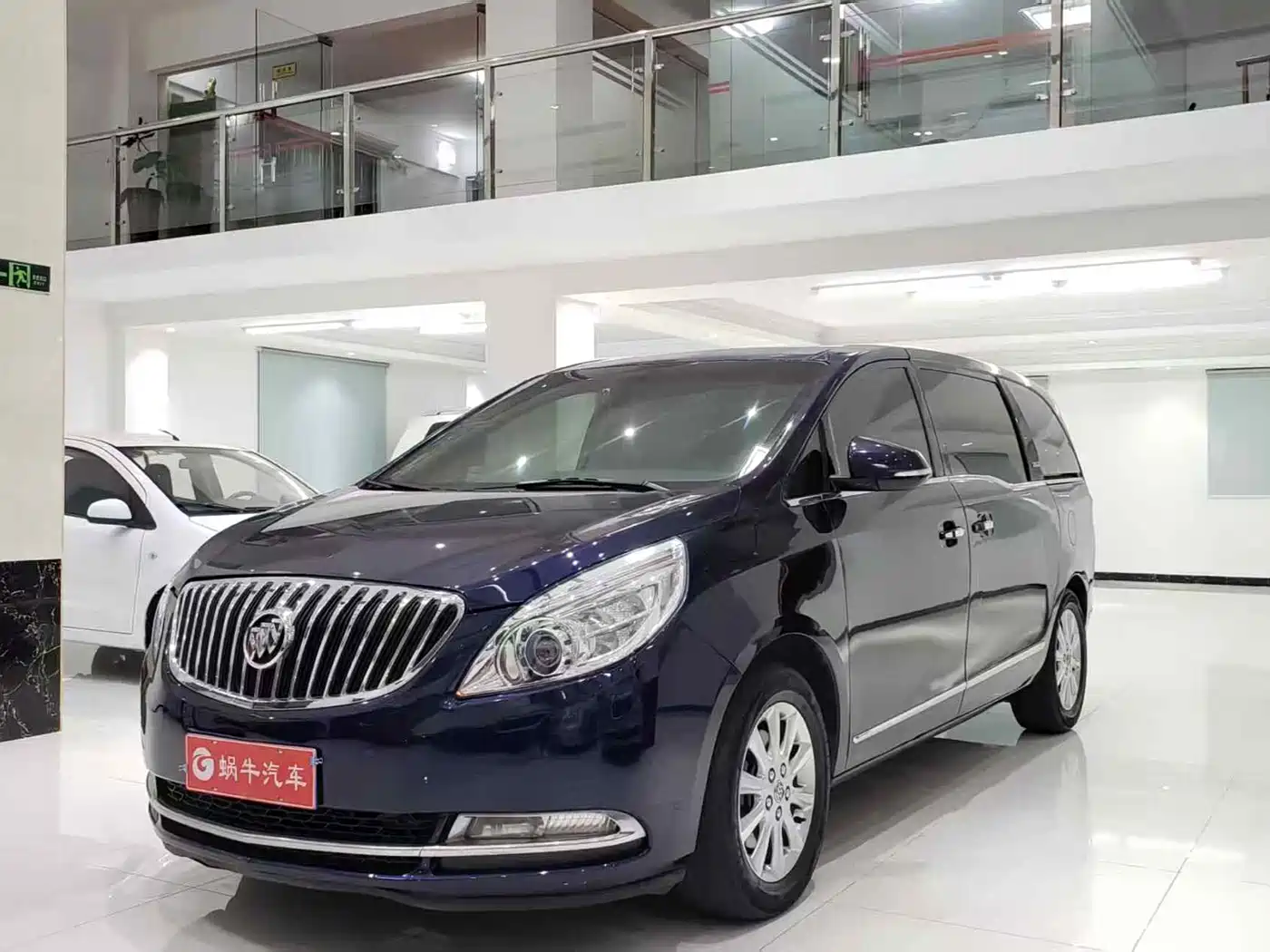 Buick GL8 2011 3.0L GT Luxury Business Elegance Edition