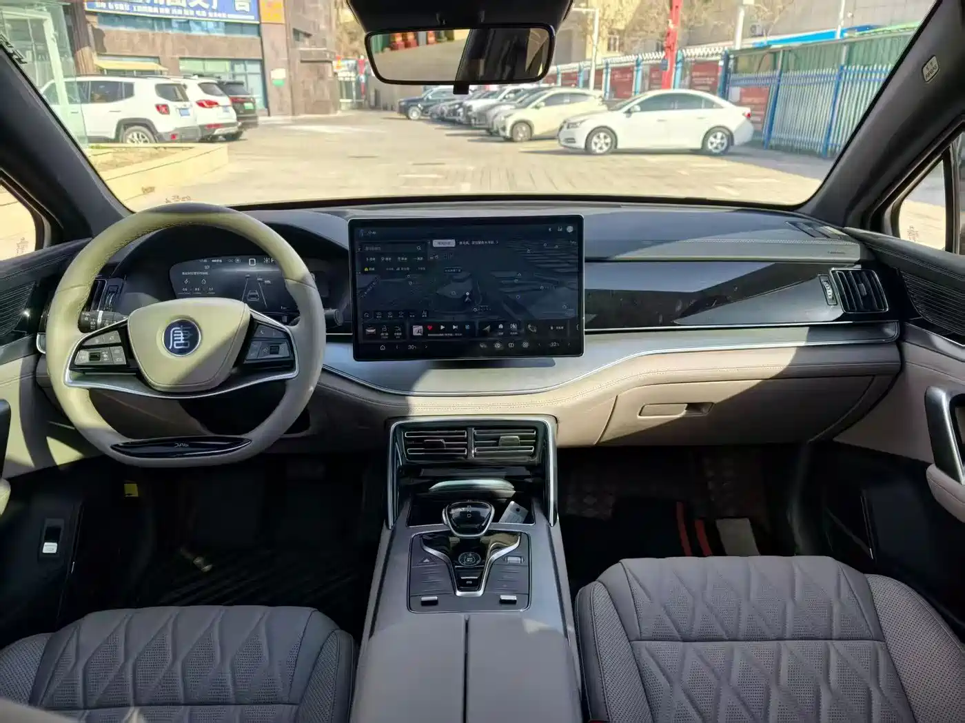 BYD Tang New Energy 2025 DM-i 115KM Premium фото 4