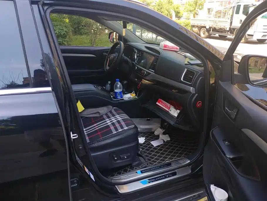 Toyota Highlander 2018 2.0T 4WD Luxury 7-seater (China V) фото 8