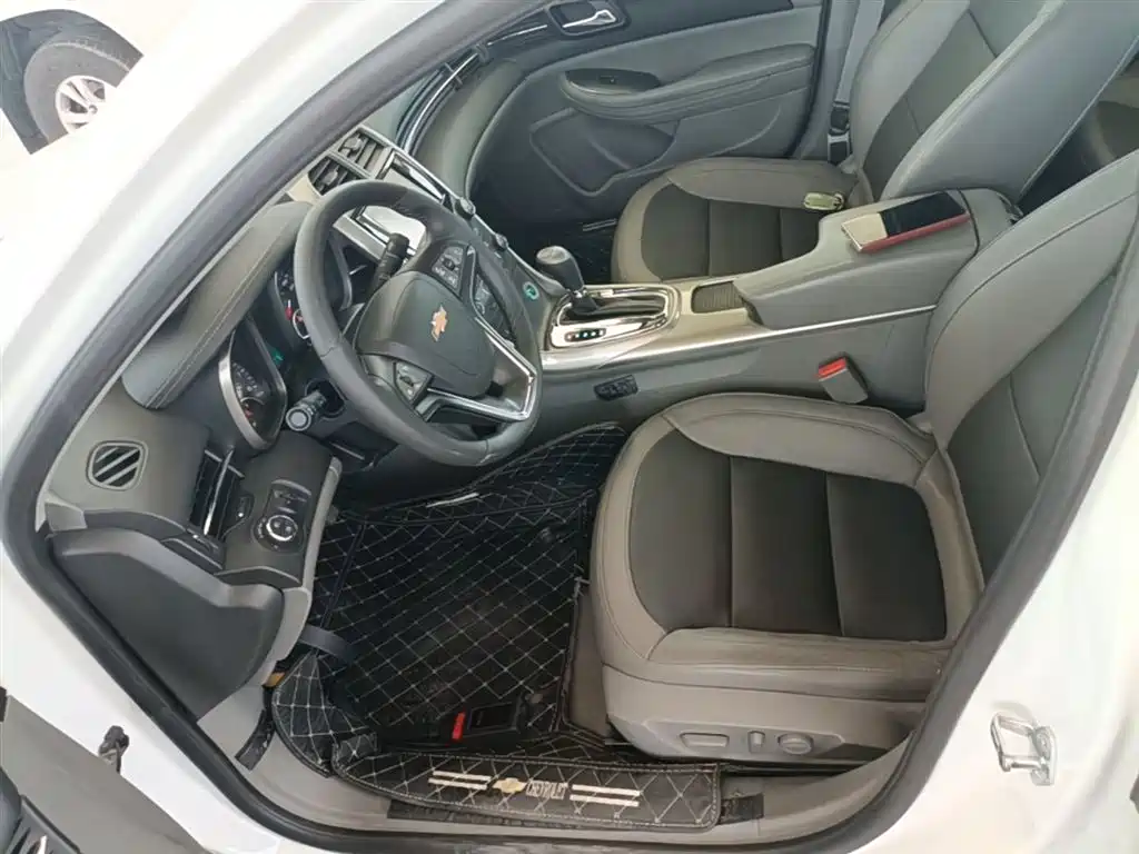Chevrolet Malibu 2014 2.0L Automatic Luxury фото 15