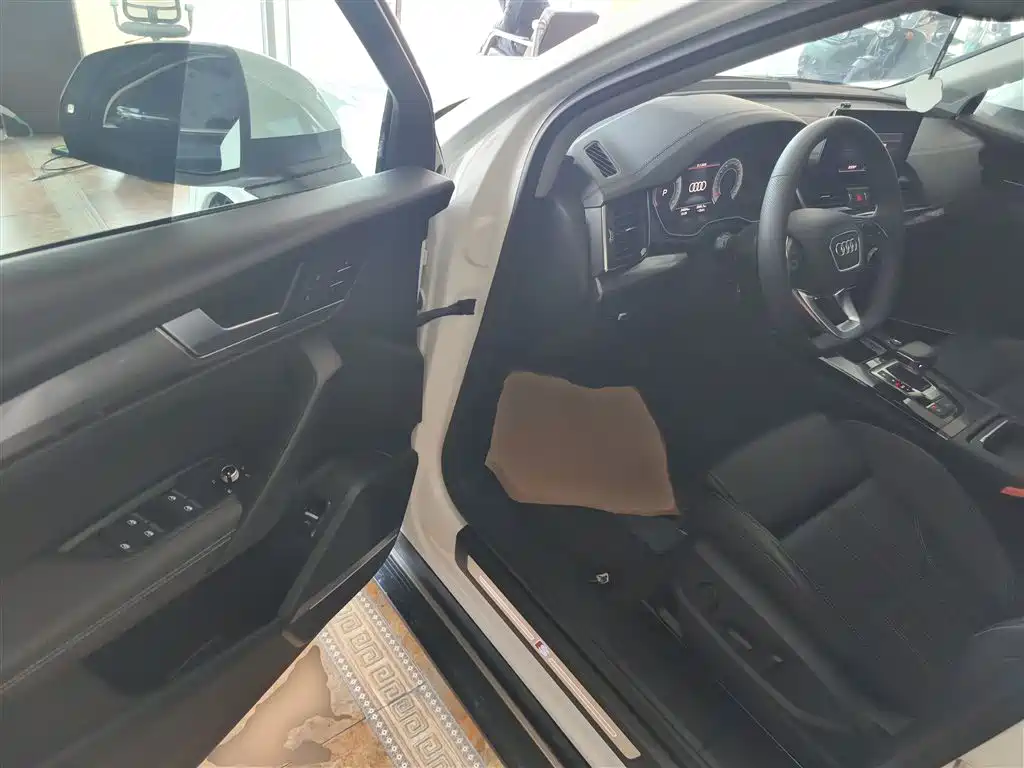 Audi Q5L 2022 Facelift 45T Luxury Dynamic фото 12
