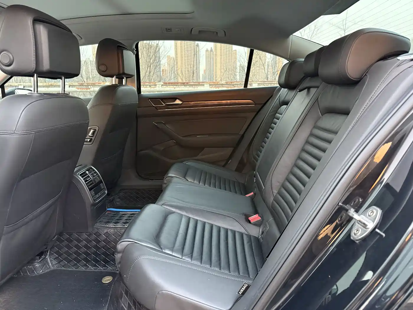 Volkswagen Magotan 2019 330TSI DSG Luxury Class China VI фото 6