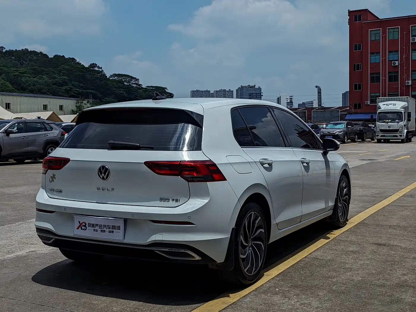 Volkswagen Golf 2023 Facelift 280TSI DSG Pro фото 5