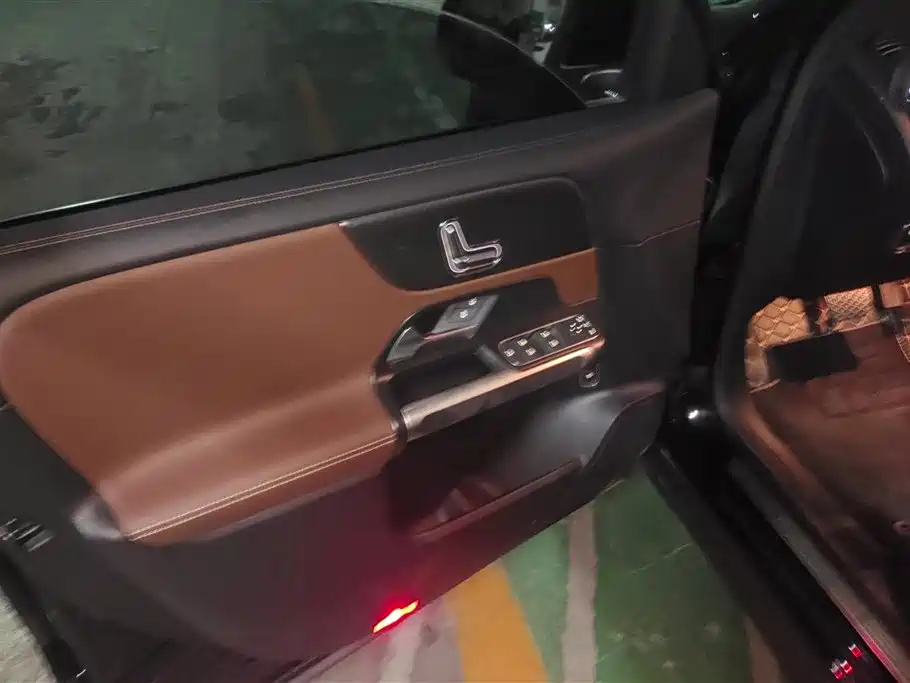 Mercedes-Benz GLB 2024 Facelift GLB 220 Dynamic фото 7
