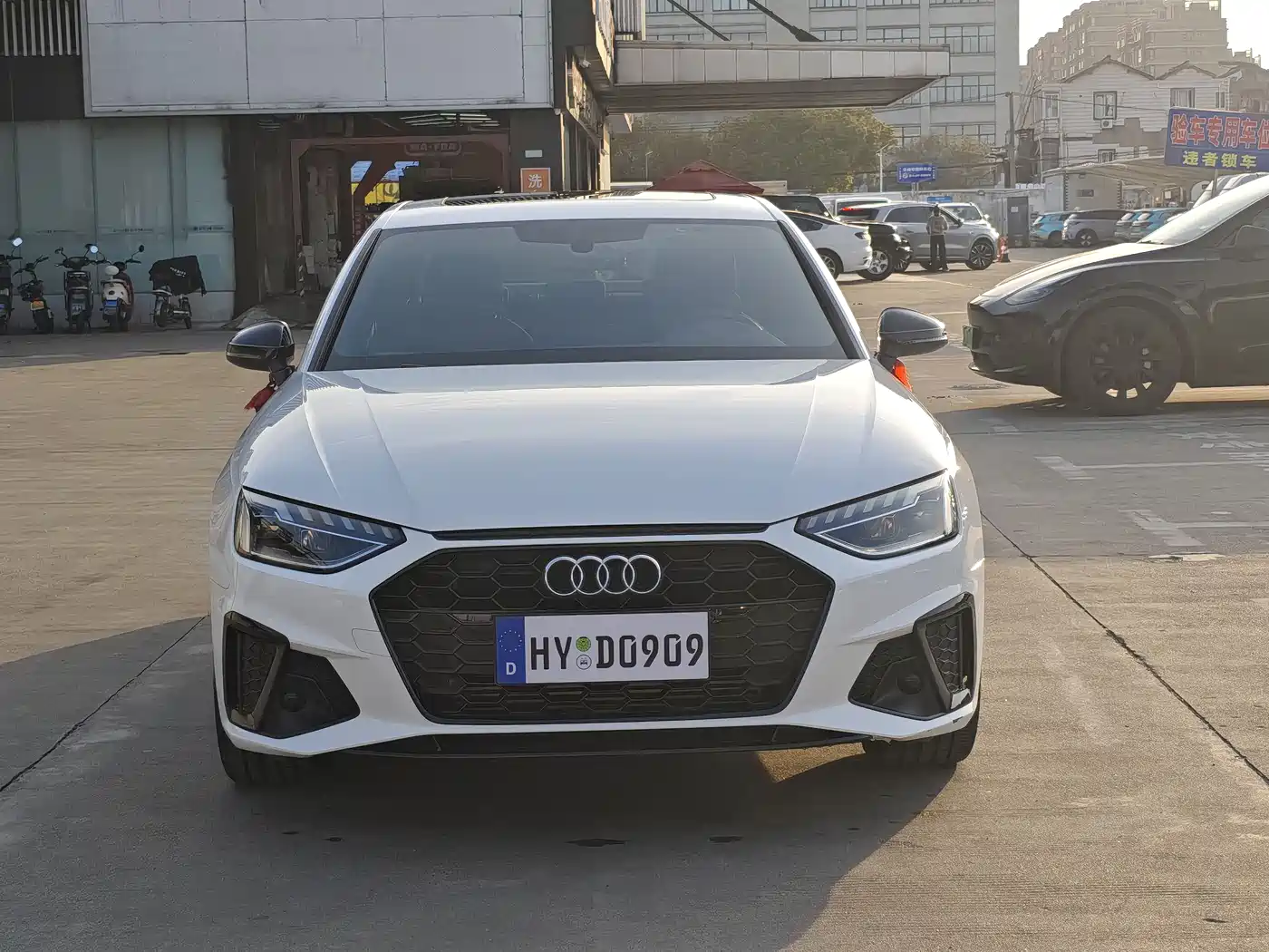 Audi A4L 2023 40 TFSI Luxury Sport фото 2