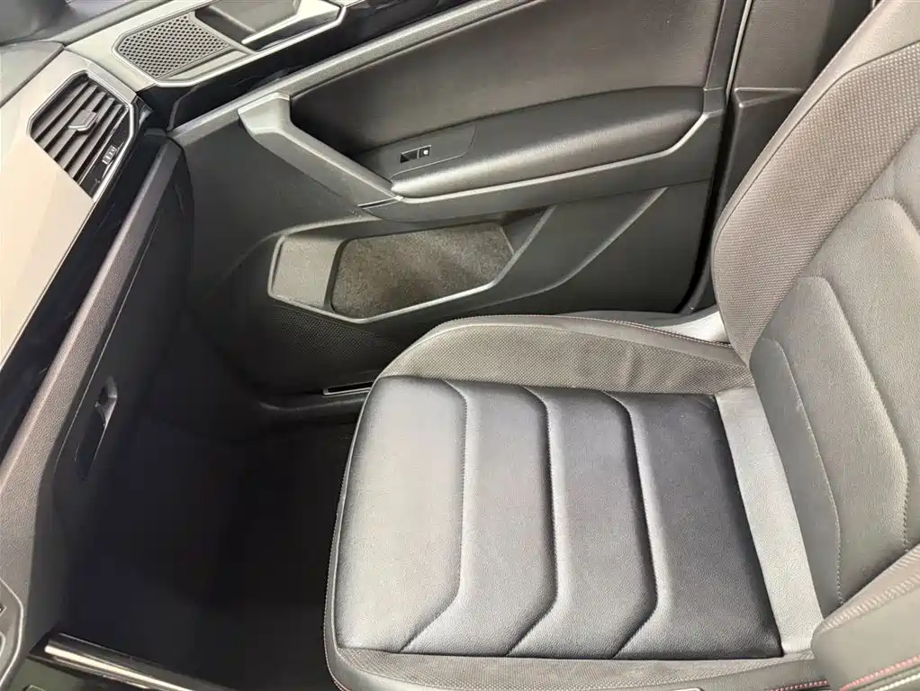 Volkswagen Tayron 2022 280TSI 2WD Luxury Smart Connect Edition фото 22
