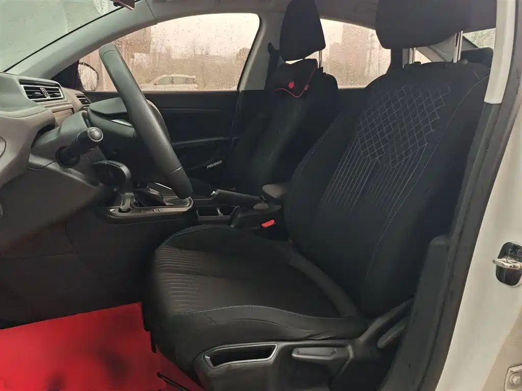 Peugeot 308 2016 1.6L Automatic Fashion фото 15
