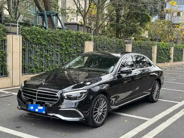 MERCEDES-BENZ E CLASS