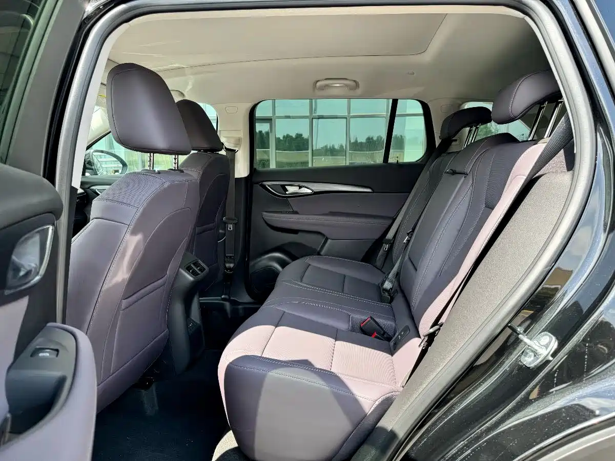 Buick Envision Plus 2026 Envision Plus 28T FWD Base фото 19