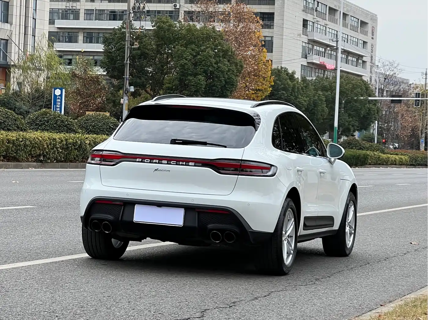 Porsche Macan 2022 Macan 2.0T фото 3