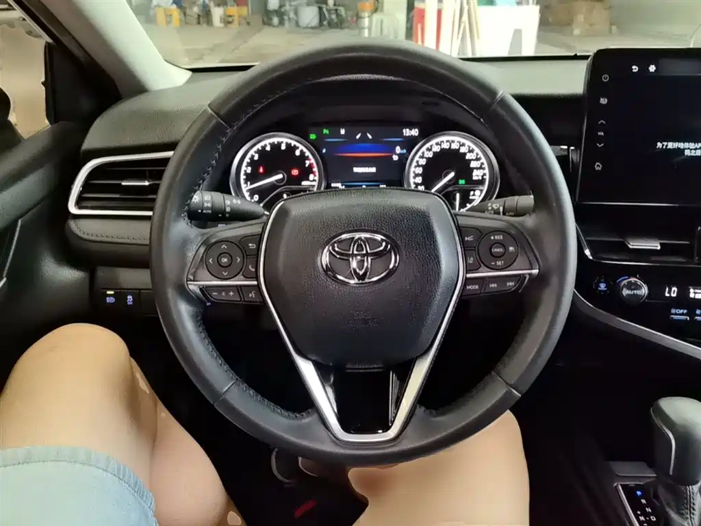 Toyota Camry 2021 2.0G Luxury Edition фото 11
