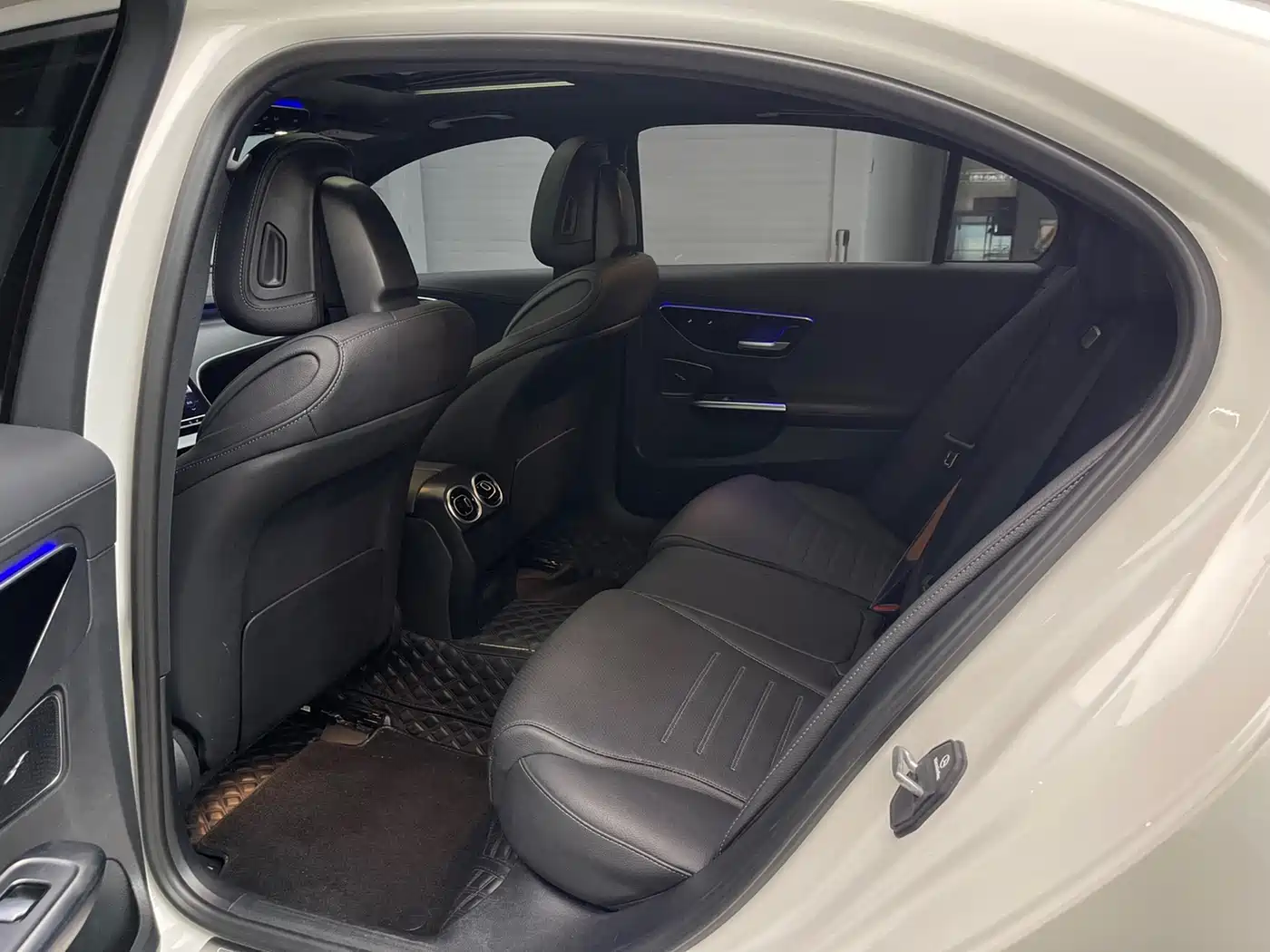 Mercedes-Benz C-Class 2024 C 200 L Sport Edition фото 11