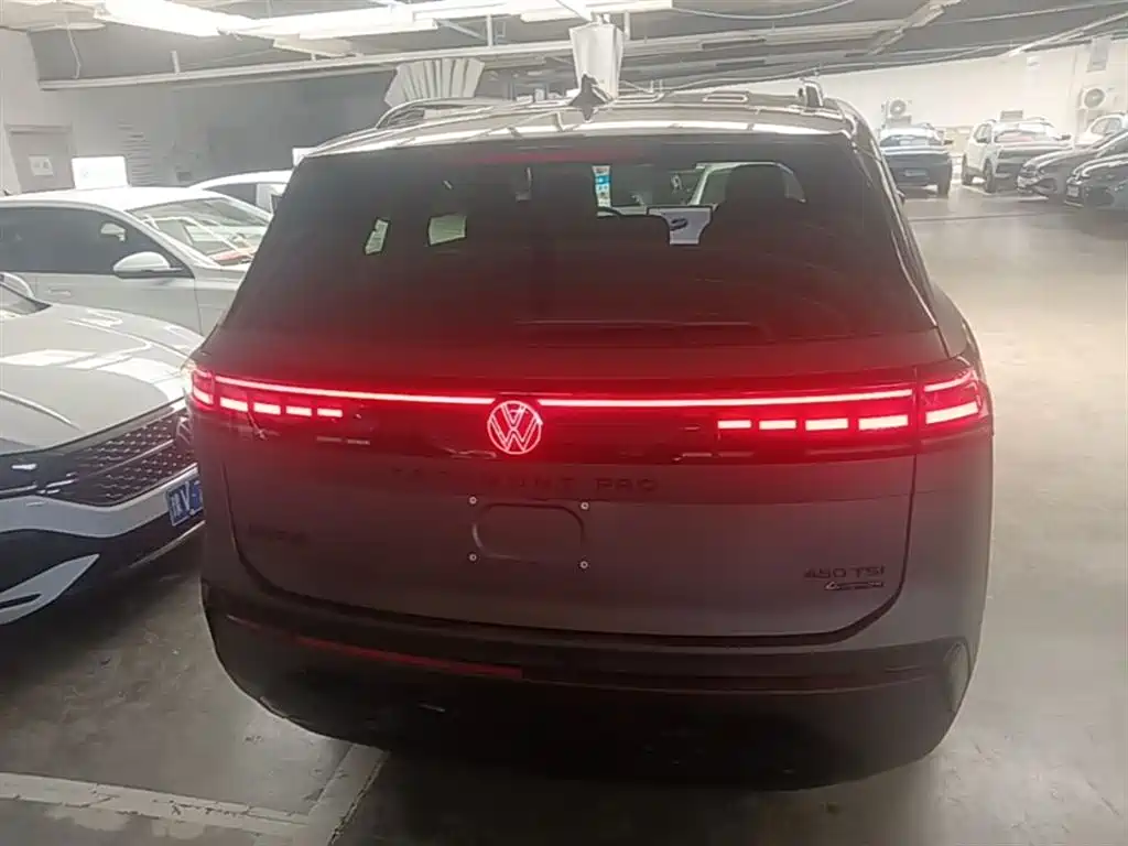 Volkswagen Teramont 2025 Teramont Pro 450TSI 4WD Summit Edition фото 6