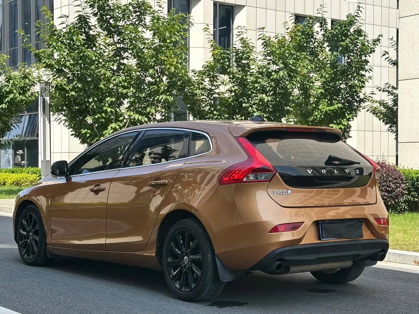 Фото 26 - Volvo V40