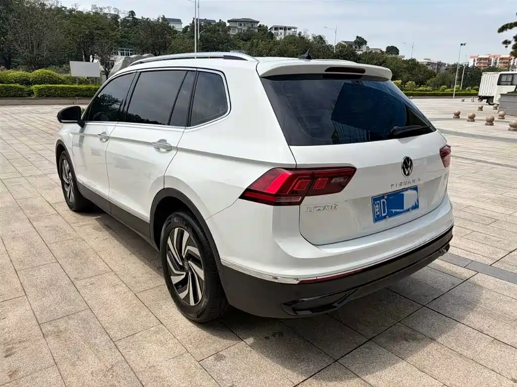 Volkswagen Tiguan L 2025 Model 300TSI Auto 2WD Dragon Edition фото 8