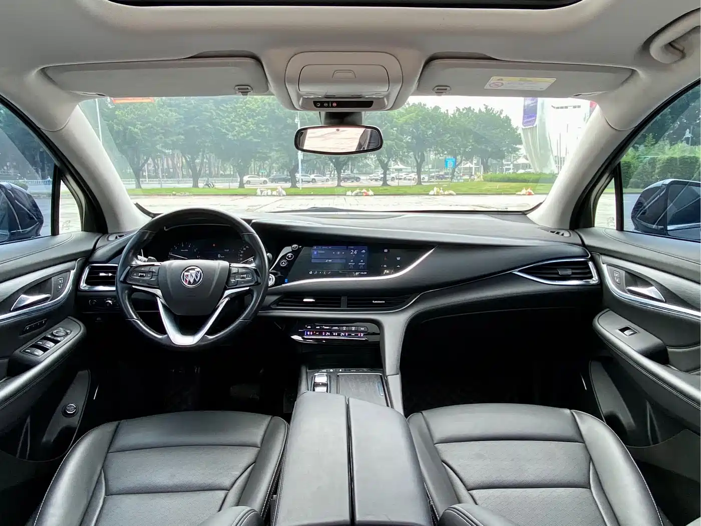 Buick Enclave 2022 652T 2WD Premium 7-Seater фото 5
