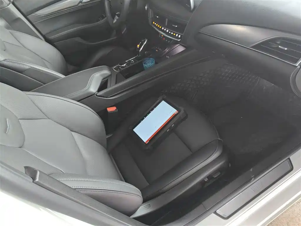 Cadillac CT5 2024 28T Luxury Model Pro фото 25