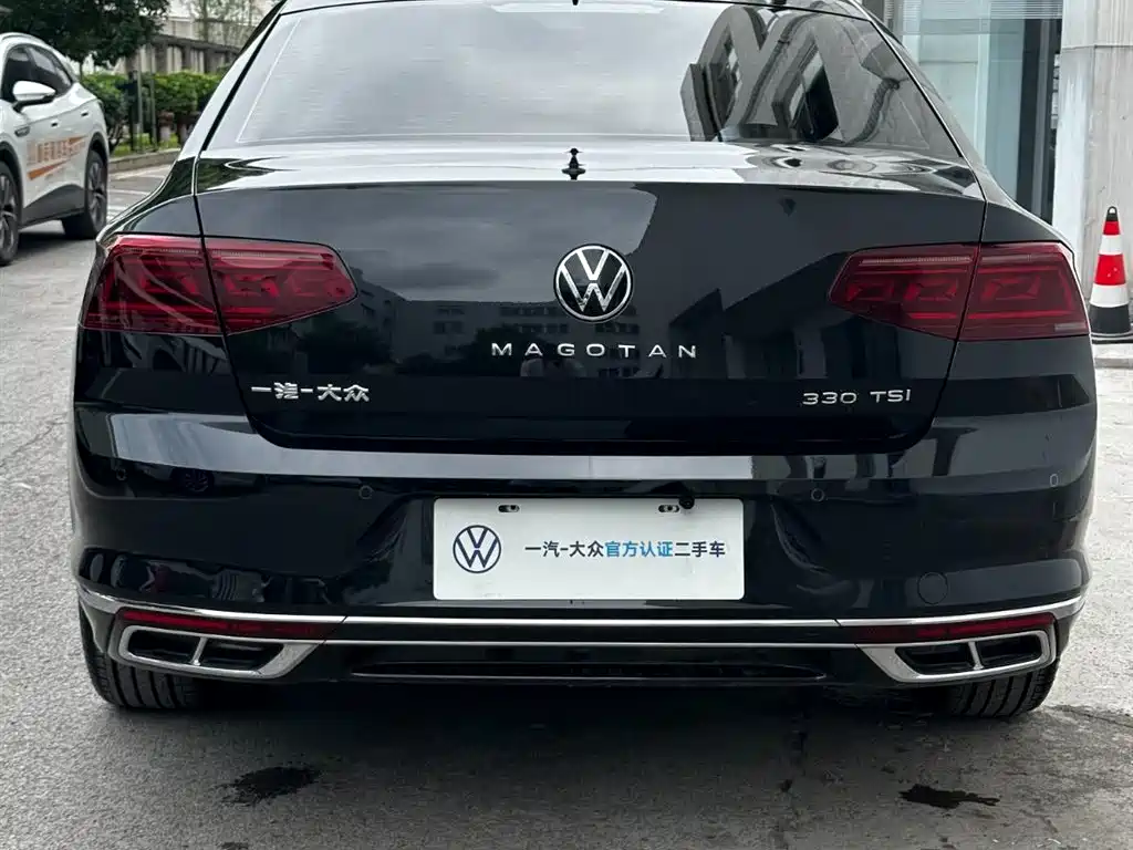 Volkswagen Magotan 2025 Popular Edition 330TSI DSG Luxury фото 17
