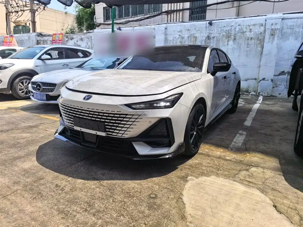 CHANGAN UNI-V