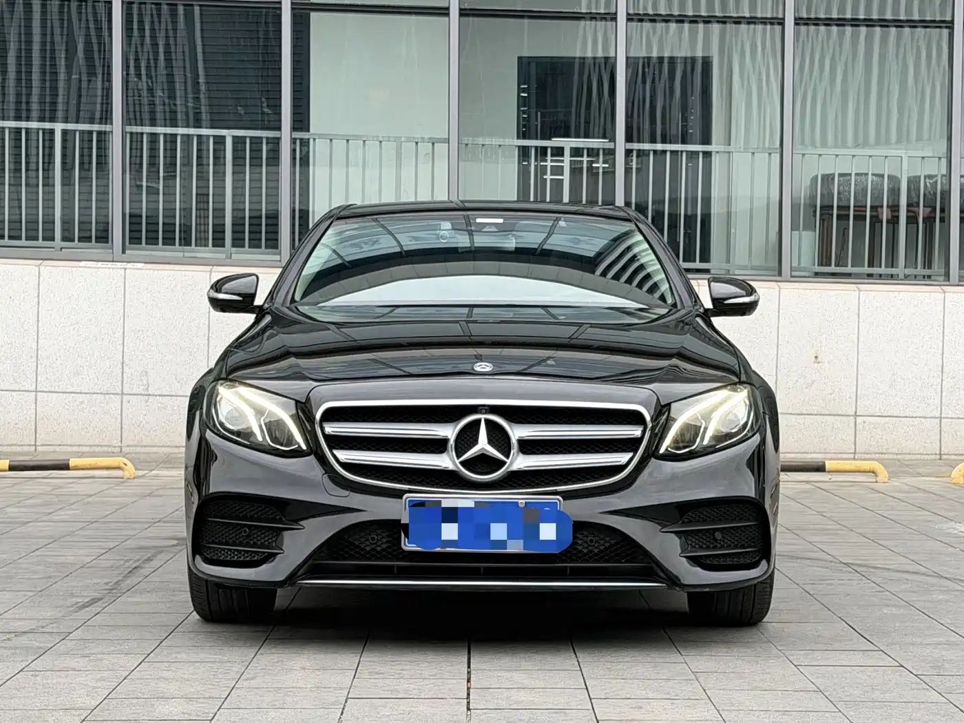Mercedes-Benz E-Class 2017 E 300 L Sport Luxury фото 2