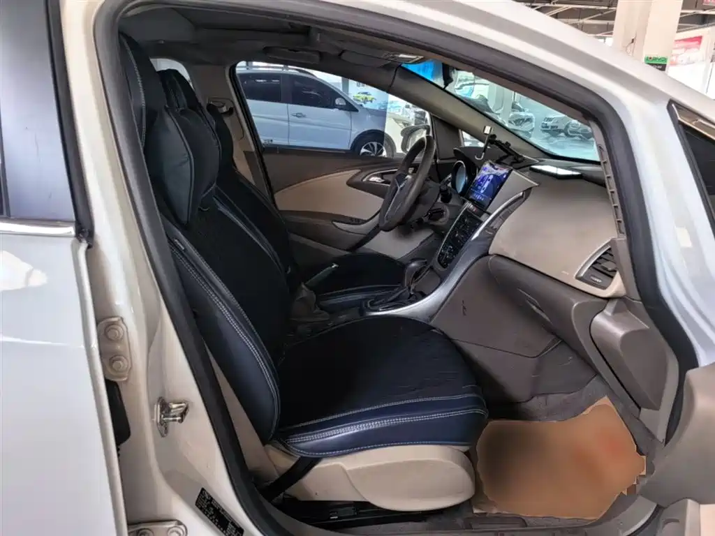 Buick Excelle 2013 GT 1.6L Automatic Fashion Edition фото 25