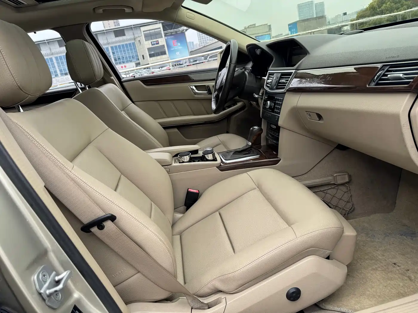 Mercedes-Benz E-Class 2011 E 200 L CGI Elegance фото 20