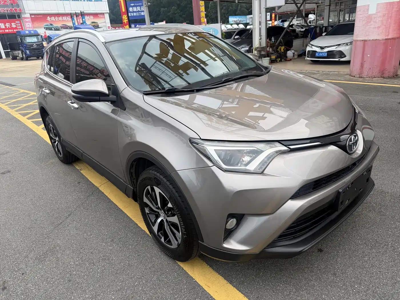 Toyota RAV4 Rongfang 2018 2.0L CVT 2WD Trend X Edition фото 5