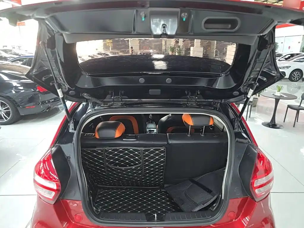 Geely Yuanjing X1 2018 2017 1.3L Auto Player Edition
