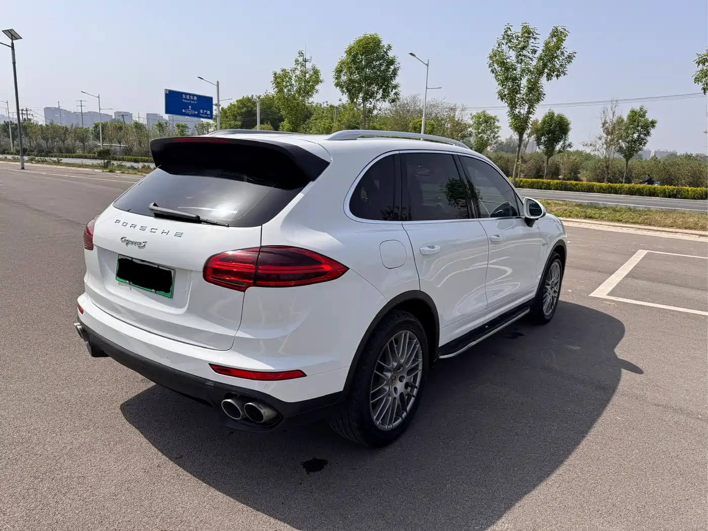 Porsche Cayenne New Energy 2016 Cayenne S E-Hybrid 3.0T фото 6