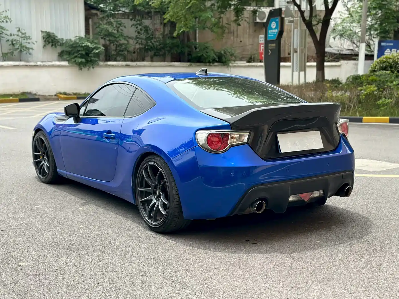 Subaru BRZ 2015 2.0i Manual фото 7