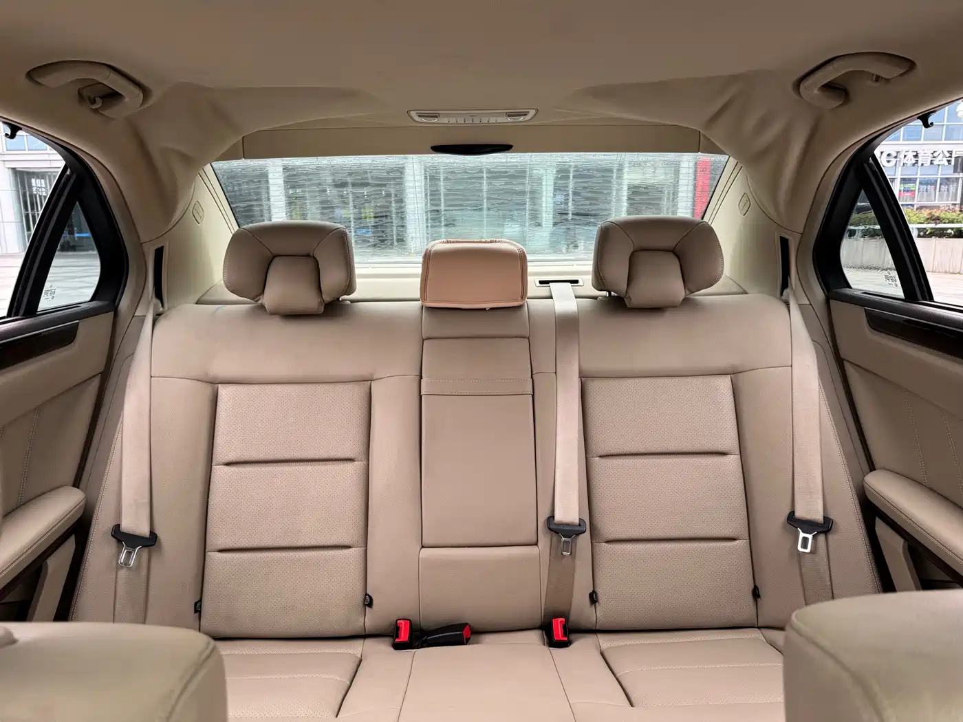 Mercedes-Benz E-Class 2011 E 200 L CGI Elegance фото 22
