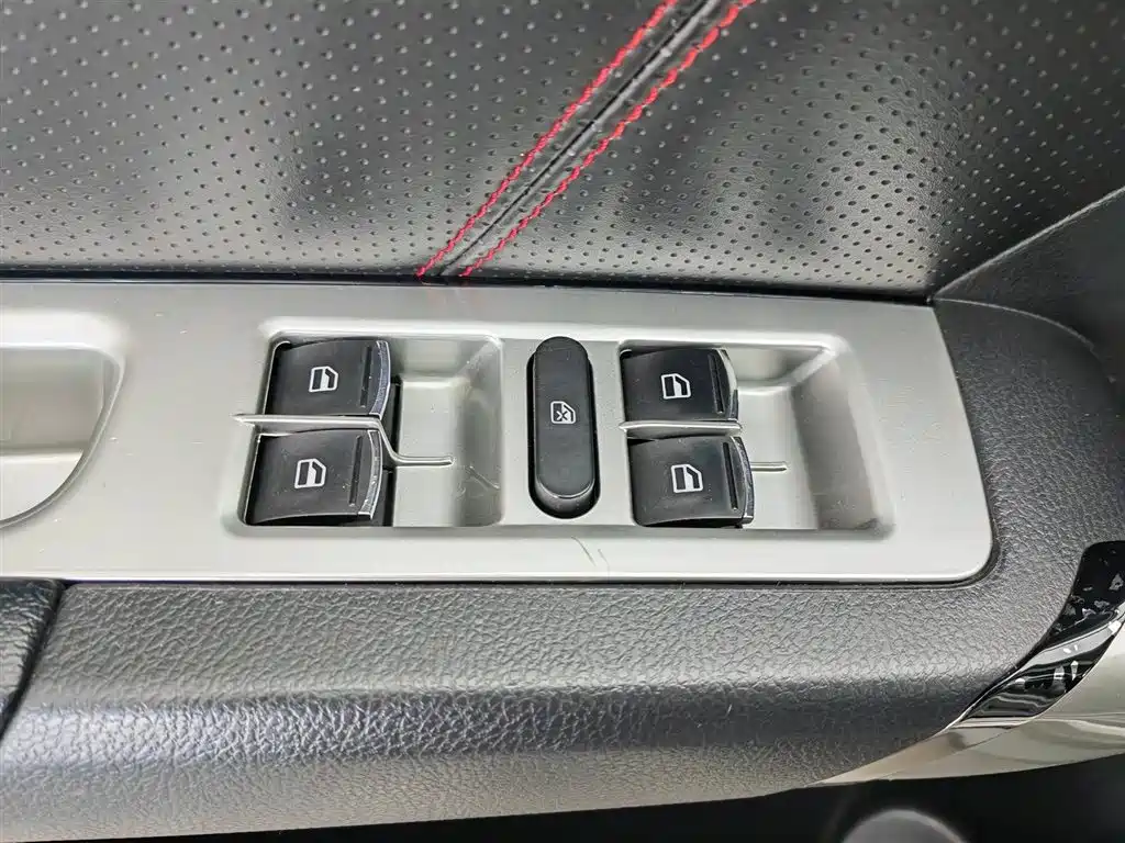 Haval H6 2014 Sport 2.4L Automatic Elite фото 9