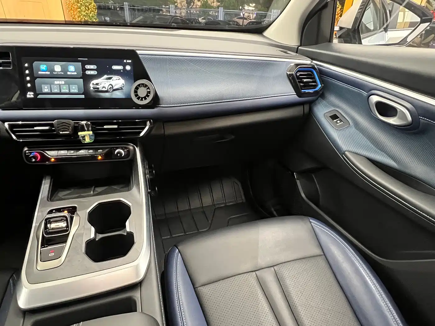 GAC Trumpchi Trumpchi GS3 2023 Shadow Speed 270T Power Enjoyment Edition фото 27