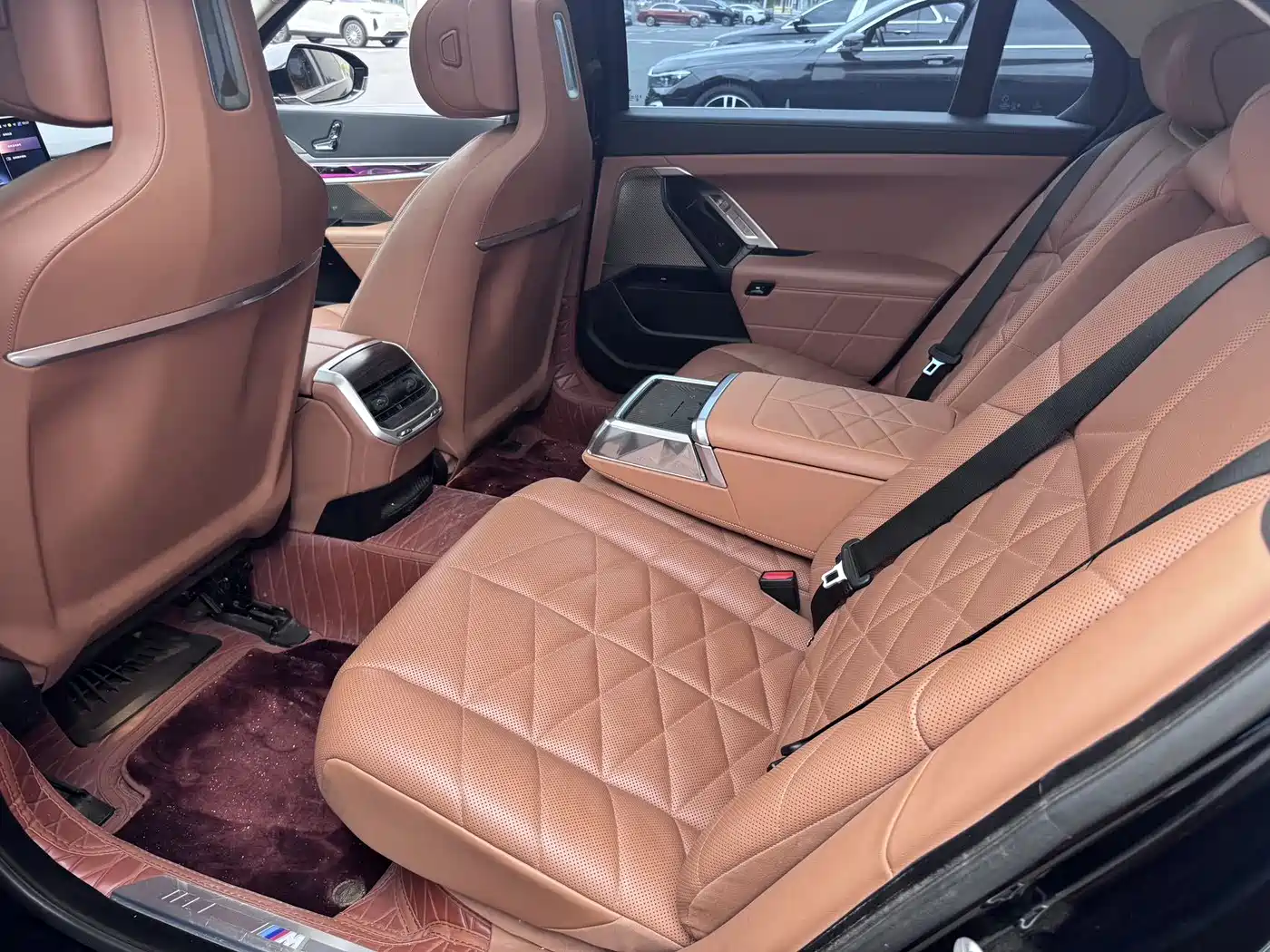 BMW 7 Series 2023 Model 735Li M Sport Package фото 5