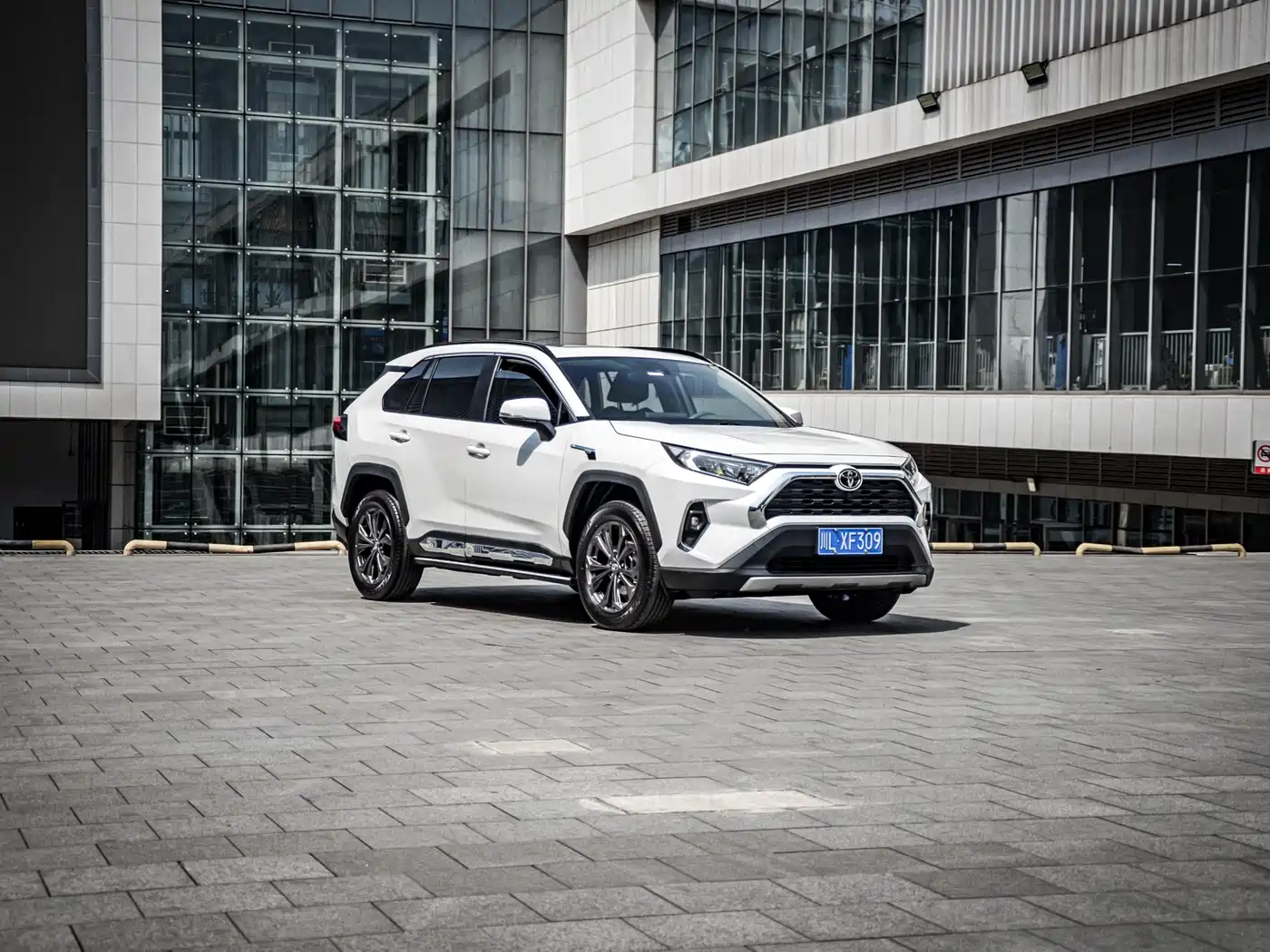 Toyota RAV4 Rongfang 2023 2.0L CVT FWD Style Plus Edition фото 2