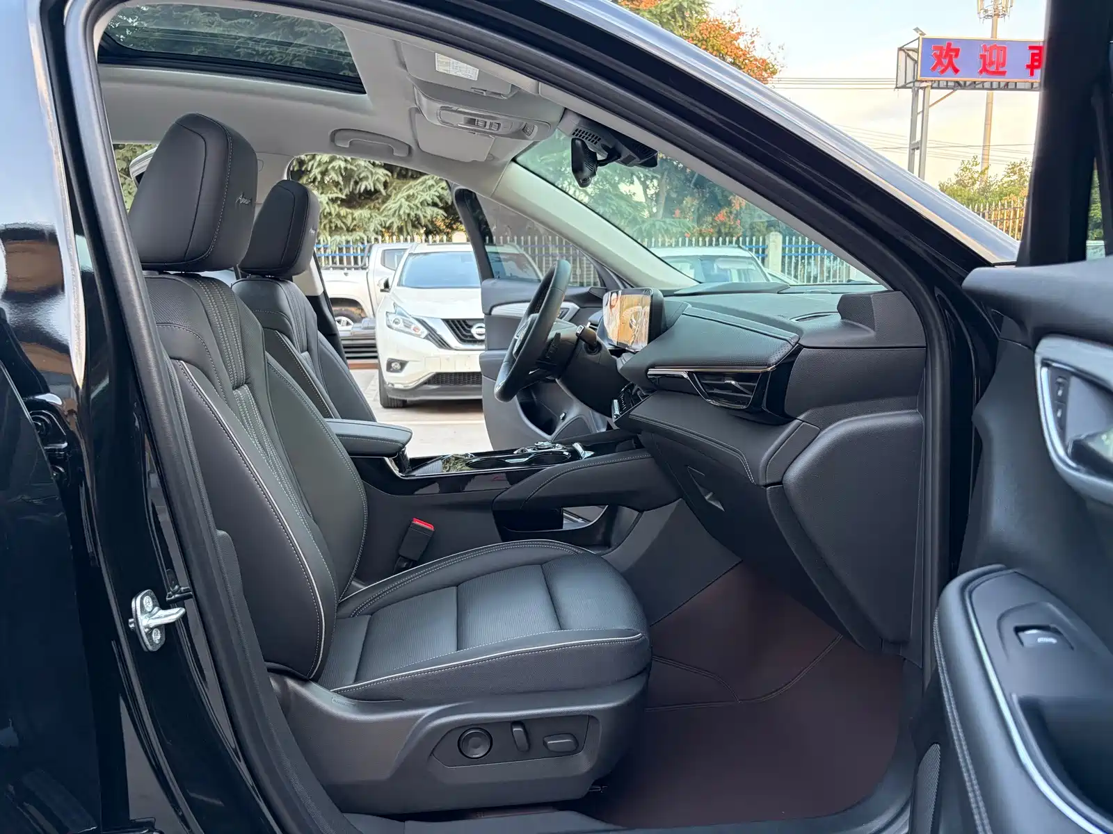 Фото 6 - Buick Envision Plus