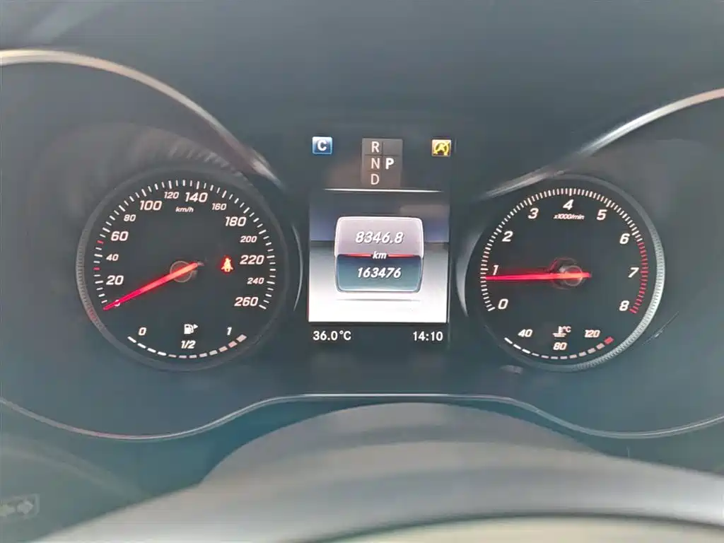 Mercedes-Benz GLC 2018 Facelift GLC 260 4MATIC Dynamic фото 12