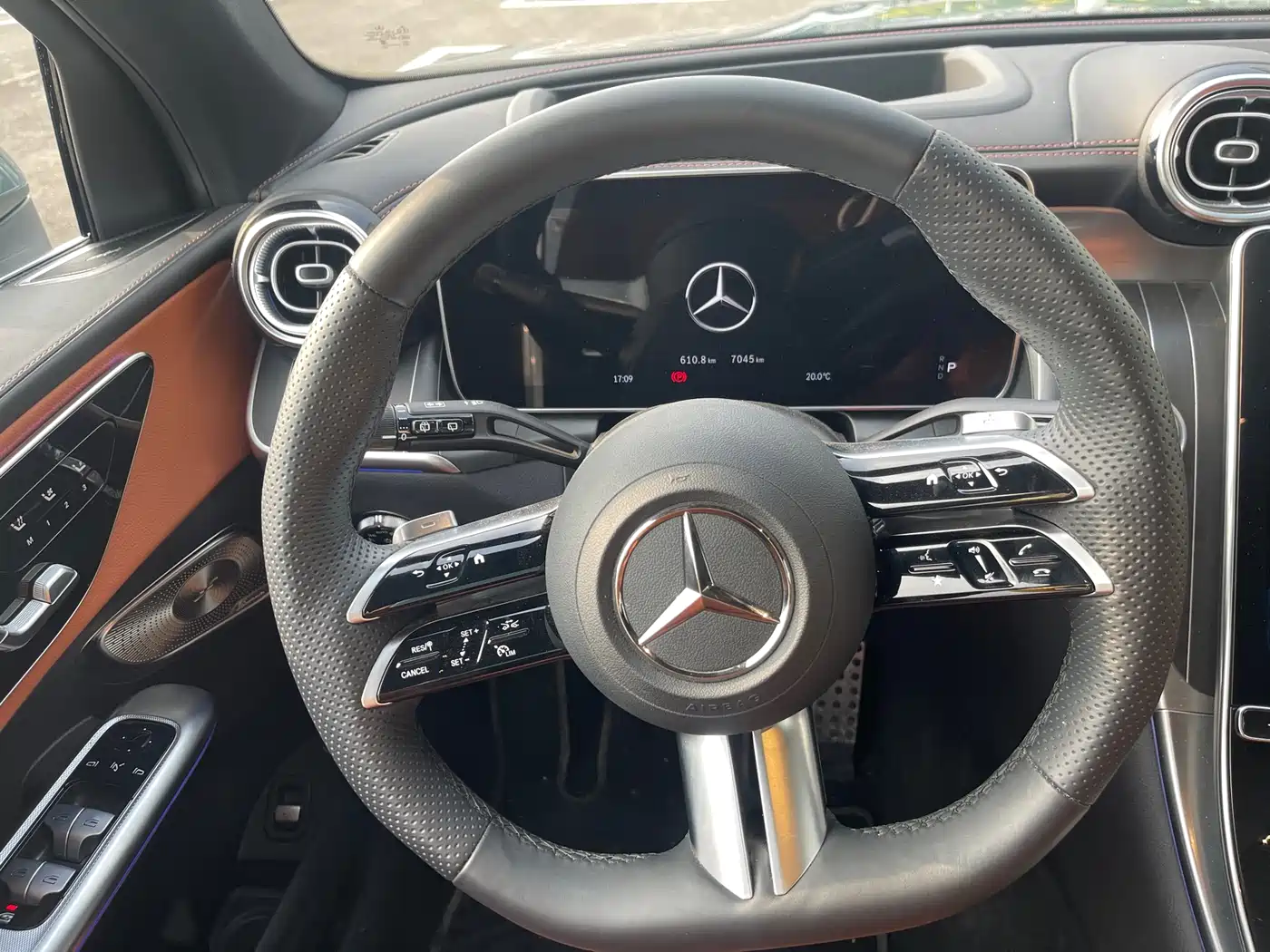 Mercedes-Benz GLC 2024 GLC 300 L 4MATIC Luxury 5-seater фото 6